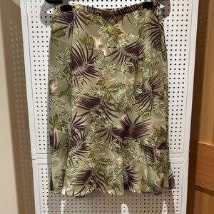 Leaf Pattern A-Line Skirt